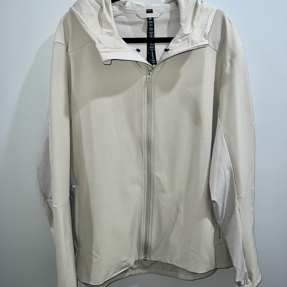 Lululemon Men’s Warp Light Packable Jacket